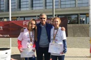 FOTO: Mărşăluitoarea Bianca Molnar (CS Unirea Alba Iulia) s-a retras din activitate cu trei medalii la naţionale | Mihaela Acatrinei, vicecampioană la seniori
