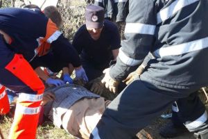 Scoasă de pompieri din latrina propriei gospodării