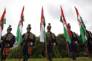 BUDAPESTA sare în ajutorul Odorheiului Secuiesc. Miza, steagul Ungariei. 