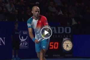 Copil a luptat de la egal la egal cu Federer în finala de la Basel, dar a pierdut în faţa experienţei elveţianului (VIDEO)