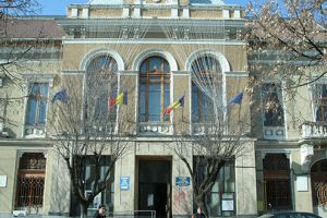 Salarii majorate pentru o parte dintre angajaţii Primăriei Deva