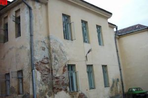 Spitalul de Urgenţă Suceava înainte de modernizare, prezentat preşedintelui autorităţii ...