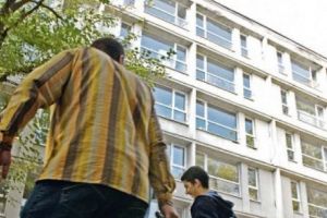 Haos la Universitatea Bucureşti: cămine studenţeşti infecte, cantină pentru mahări, cazări fictive şi burse ilegale