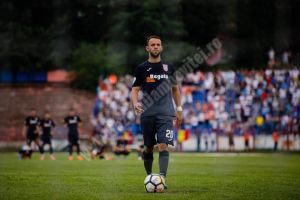 Chindia spulberă liderul şi-l aruncă din „fotoliu”!  Hattrick pentru Neguţ!