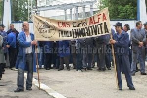 Plătiţi cu minim pe economie, salariaţii din industria de apărare se pregătesc să iasă în stradă