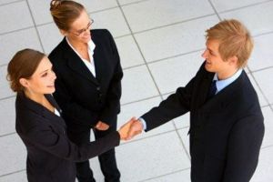 Semnati contracte de internship? Anuntati-le la autoritati. Amenzile sunt drastice in caz contrar