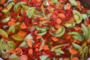 Salata de toamnă cu muştar şi hrean