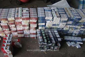Două microbuze şi un autoturism reţinute în PTF Siret pentru transport ilegal de ţigări