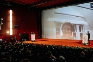 
Premiile ediţiei a 9-a Les Films de Cannes à Bucarest - Distanţa dintre mine şi mine  şi 3 Faces
