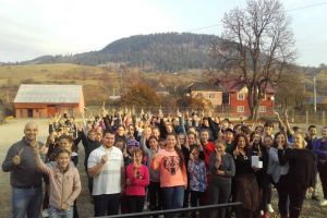 Voluntarii mici din cinci judeţe, premiaţi de Asociaţia Tăşuleasa Social. Ce au primit