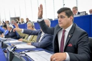 Prahoveanul Laurentiu Rebega, mesaj ferm: Nu tremur de frica UE