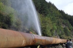 Un cartier din Sibiu şi alte 10 localităţi fără apă, după ce o conductă a cedat