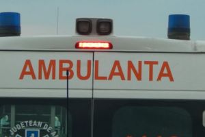 Biciclist accidentat grav de un autobuz
