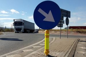 Avertizare rutiera cu leduri si lumina solara. Sistemele vor fi montate pe drumurile nationale