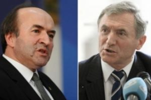 Panicã in sufrageriile #Rezist! Toader scoate ARSENALUL GREU: 'Voi face public şi conţinutul dosarului de candidatură'