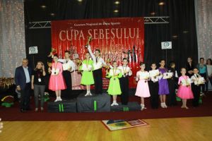 FOTO: În jur 500 de copii şi tineri din toată ţara, la a V-a ediţie a Cupei Sebeşului la Dans Sportiv. CÂȘTIGĂTORII
