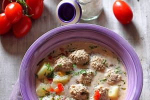 lauraadamache.ro: Ciorba de perisoare, reteta mamei mele