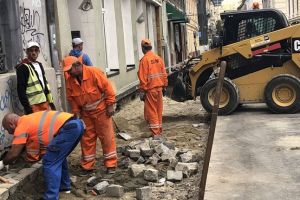 Tarife confidentiale la SDM, platite din bani publici. CLT a revizuit preturile pentru reparatiile la strazi