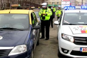 Taximetrist amendat fiindcă nu a pornit aparatul!