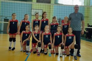 Micile voleibaliste de la ACS Kinder Suceava au câştigat primul turneu din serie