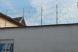 Închis pentru furt calificat