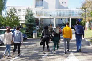 Studenţii Universităţii din Suceava pun umărul la doborârea unui record mondial