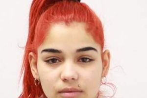 O adolescentă DISPĂRUTĂ de mai multe zile de ACASĂ este CĂUTATĂ de poliţişti