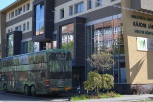 ÎN ATENŢIA CITITORILOR