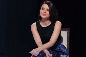 INTERVIU. Gianina Cărbunariu, director al Teatrului Tineretului din Piatra Neamţ: „Teatrul are forţa de a schimba agenda şi de a aduce în prim-plan lucruri mai importante”