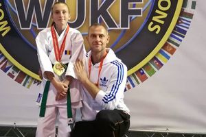 Două medalii de aur şi două de argint pentru sportivii deveni la Europenele WUKF