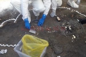 Cinci kilograme de mercur au curs dintr-un tomberon. Alte 25 de kilograme au fost descoperite duminica trecută