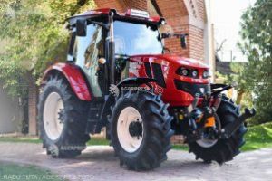 Primul tractor agricol fabricat în România, după o pauză de 10 ani, prezentat  marţi,  la Bucureşti