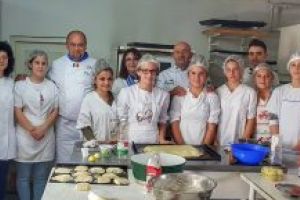 Bunătăţi, după reţete din străbuni:  Concurs de gastronomie românească, la Liceul Tehnologic „Constantin Brâncuşi”