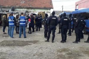 Forte impresionante pentru demolarea unor baraci din Mangalia, Cartierul Colonisti (galerie foto)