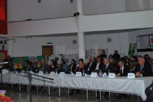 Simpozionul internaţional „Arborii ocrotiţi, simbol al vitalităţii, diversităţii şi ...