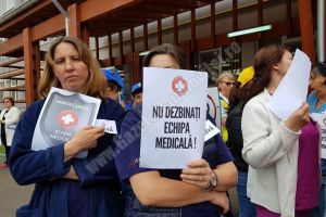 În sistemul sanitar, nemulţumirile încep să dea în clocot! Creşterile salariate sunt pură teorie