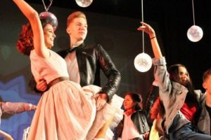 FOTO: Un nou bal al bobocilor reuşit marca Colegiul Naţional „Alexandru Papiu Ilarian”