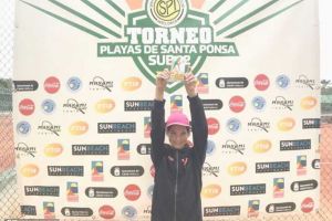 FOTO: Alexia Mărginean (TC Sun Alba Iulia), talentata tenismenă din Aiud, a cucerit Spania, cu trei trofee adjudecate!