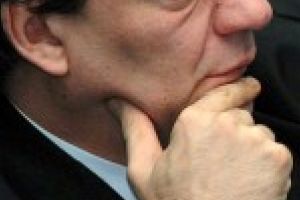 DNA, dormi? / “Presedintele CJ mi-a cerut sa declar neconforme contracte de aprovizionare, ca sa poata face el afaceri cu medicamnetele”