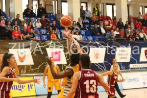 Baschetbalistele de la Phoenix Stiinta Constanta, cinci victorii din cinci. Au invins si CSM Tg. Mures