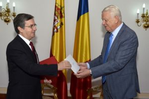 Teodor Melescanu, fata in fata cu Manuel Larrotcha Parada, ambasadorul agreat al Regatului Spaniei la Bucuresti (galerie foto) 