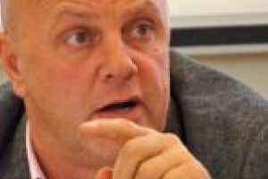 Primarul Popa scoate de sub sechestrul DIICOT clubul „Vintage”, îl demolează şi face drum spre mall şi aquapark!