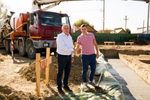 GĂEȘTI: Au început lucrările la bazinul de înot