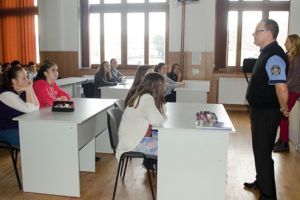 „Hai, în echipa mea!” – campanie antidrog în şcolile din Deva