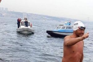 Recordul lui Avram Iancu: a străbătut înot distanţa de la Sulina la Istanbul în 60 de zile!