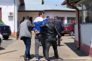 Perchezitii in Prahova la escroci care actionau prin metoda 