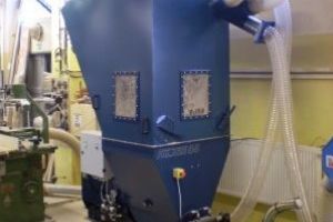 Şi-a prins mâna în presă şi a ajuns la spital!