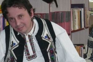 Lazăr Costel lansează cartea „Topliţa şi Marea Unire”