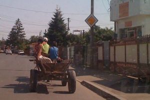 Incepand de azi, căruţele sau cărucioarele, INTERZISE pe drumurile din Ploieşti