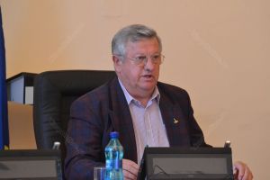 Primăria Bistriţa a cheltuit doar un sfert din banii alocaţi pentru dezvoltarea oraşului. Acuzaţii şi explicaţii